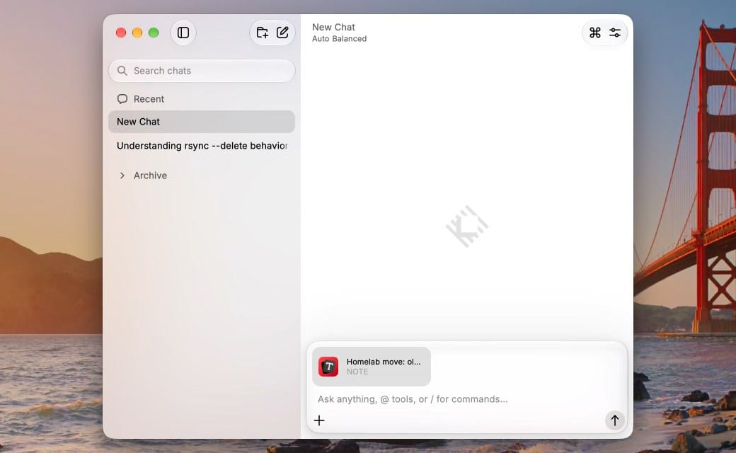 A new Raycast AI Chat with the note Homelab move attached as a chip labeled NOTE above the empty message field